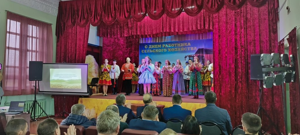 зал.jpg зал.jpg