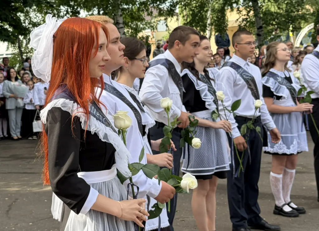выпускники.png