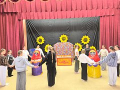 Аркадакские мальчишки и девчонки побывали на «Матрёшкиных посиделках»