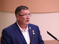 Александр Янклович призвал ввести ответственность для «ряженых» военнослужащих