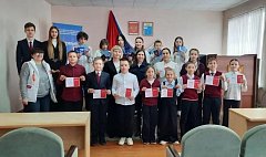 Юные аркадакцы стали «Первыми» и получили паспорта