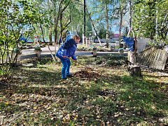Коллектив Аркадакской ветслужбы активно включился в осеннее благоустройство территории