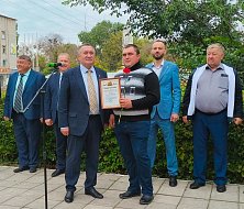 Сегодня состоялось торжественное событие - обновили районную Доску почёта