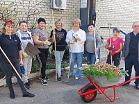 Аркадакские жители активно трудятся на  осенних субботниках