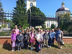 В Аркадакском храме школьники прикоснулись к  православной культуре