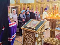 В Аркадакском храме Вознесения Господня освящены новые иконы