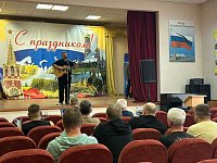 Аркадакские артисты выступили перед участниками спецоперации в военном госпитале