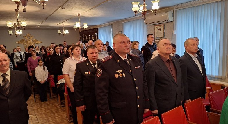 Сегодня в Аркадаке состоялось торжество, посвящённое Дню сотрудника органов внутренних дел Российской Федерации