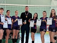Аркадакская команда девушек одержала победу в межрайонном волейбольном турнире