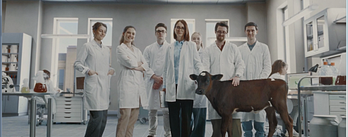 За стаканом молока стоит целая наука!