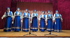 Краснознаменский хор выступил на баклушинской сцене