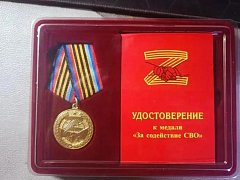 Своих не бросаем: саратовские волонтеры привезли бойцам на передовую груз на полмиллиона рублей
