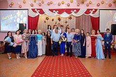 Прощальный вальс и первый взрослый рассвет: в Аркадакском районе прошли выпускные балы