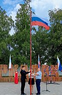 В Аркадаке славили российский триколор, пели патриотические песни, вручали паспорта школьникам