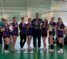 В межрайонном турнире аркадакские волейболистки лучшие