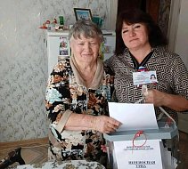 Аркадакцы голосуют на дому