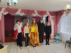 Аркадакские школьники выбирали Короля и Королеву осени 
