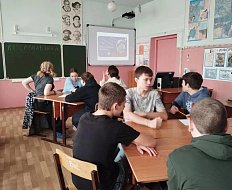 «Мы - первые»: как аркадакские семиклассники отмечали юбилей полёта Гагарина