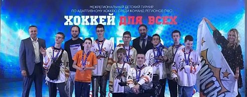 Саратовские «Оптимисты» завоевали бронзу на турнире «Хоккей для всех»