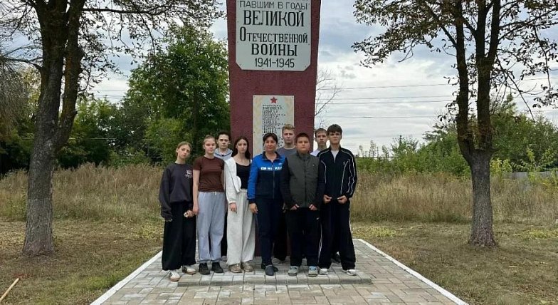«Память живёт в делах», - считают активисты отряда «Поколение»