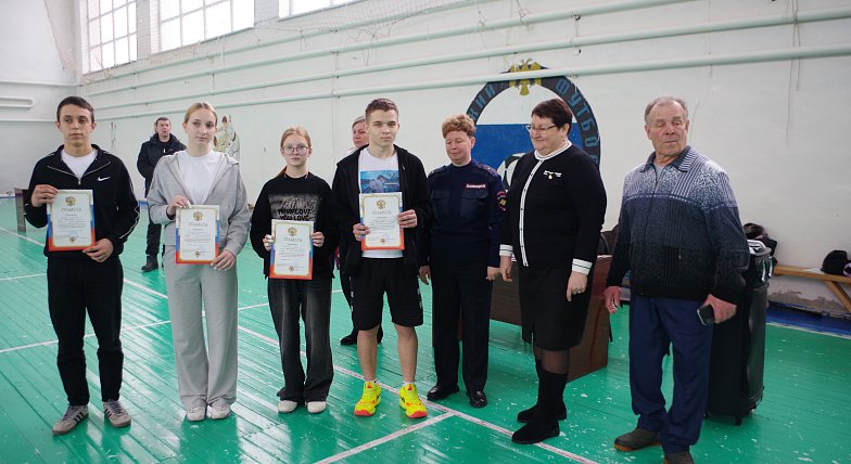 «Ворошиловский стрелок»: юные патриоты Аркадака показали свою ловкость, силу и верность Родине 