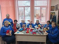 "Серебряные" волонтёры подготовили для аркадакских детей новогоднее чудо