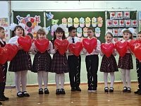 Аркадакские первоклашки покорили сердца своих мам и бабушек