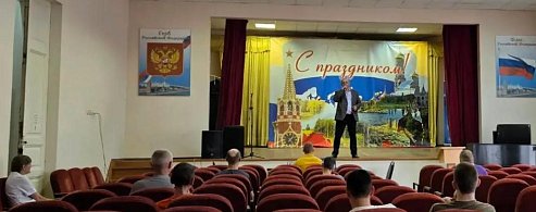 Аркадакский районный Дом культуры выступил перед бойцами в Саратове