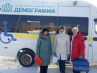 В селе Малиновка побывали специалисты районной больницы и районного социального учреждения