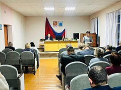 В администрации Аркадакского района обсудили отчёт о работе комиссии по делам несовершеннолетних в 2025 году