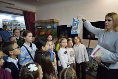 В честь Дня наставника областной театр оперетты провел экскурсии для участников фестиваля "Театральное Приволжье"