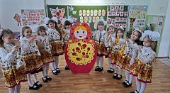 Аркадакские первоклашки покорили сердца своих мам и бабушек