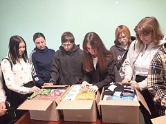 Студенты Аркадакского техникума механизации собрали гуманитарную помощь бойцам